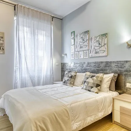 Station Bright * Milaan