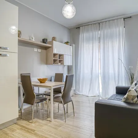 Station Bright Apartamento *